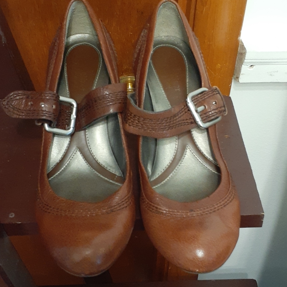 Women shoes